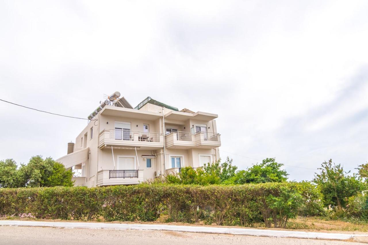 Allview Apartments Palaiochora Exterior photo